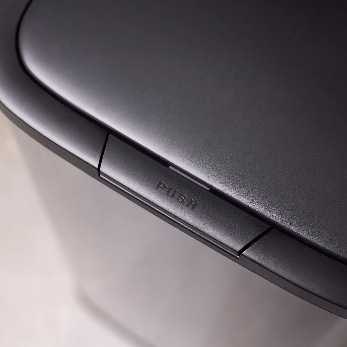 Charles Bentley 55L Stainless Steel Touch Kitchen Bin in Silver, H 62.5 x W 42.5 x D 28.5 cm – 3