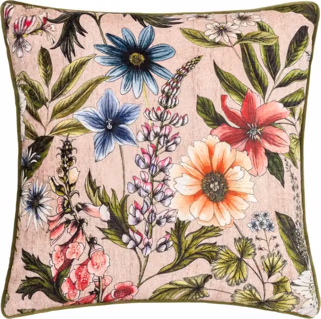 Hidcote Manor Alma Floral Cushion in Blush Pink, W/D/H: 50 x 50 x 50 cm