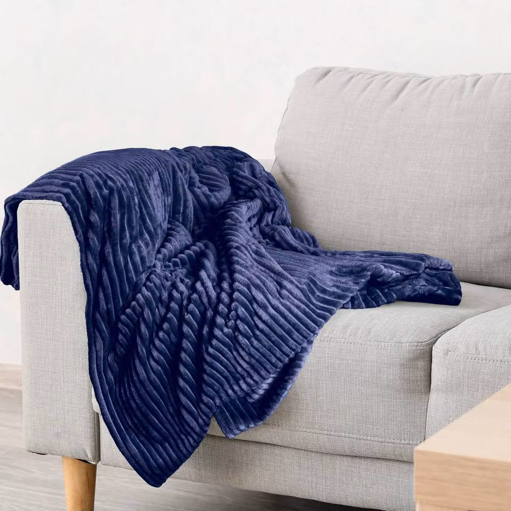 New Edge Blinds Dahlia Fleece Throw in Blue, W: 140 cm, L: 180 cm – 3