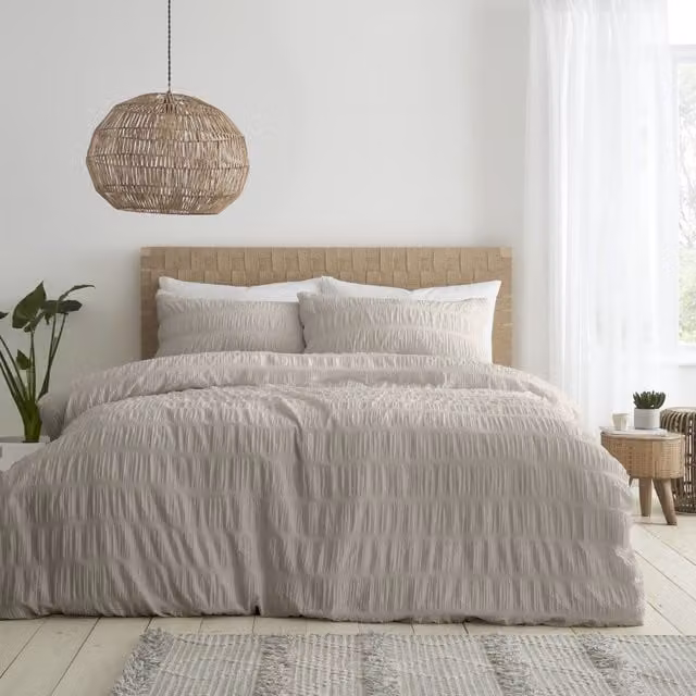 Catherine Lansfield Seersucker Striped Duvet Cover Bedding Set in Beige