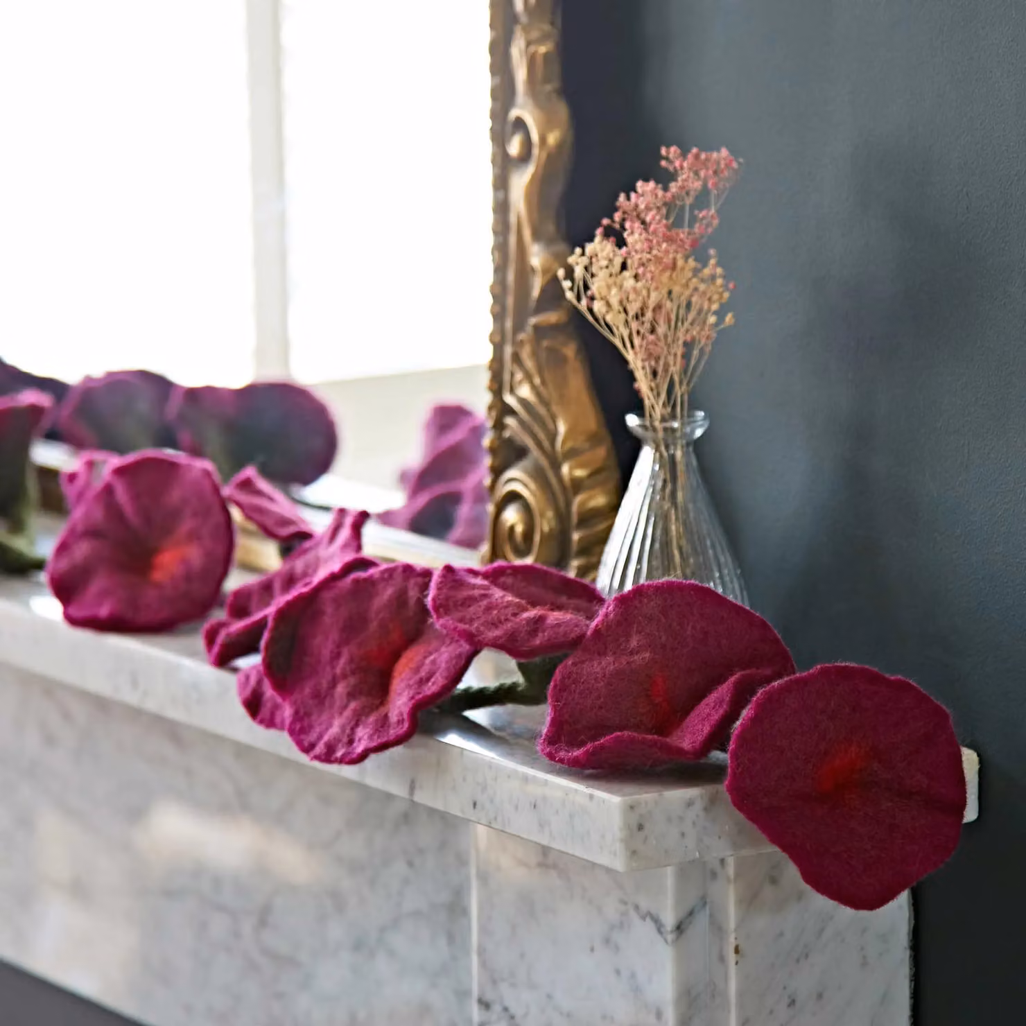 Paper High Handcrafted Felt Flower Garland in Purple, 160 cm Long with 20 Flowers – 2