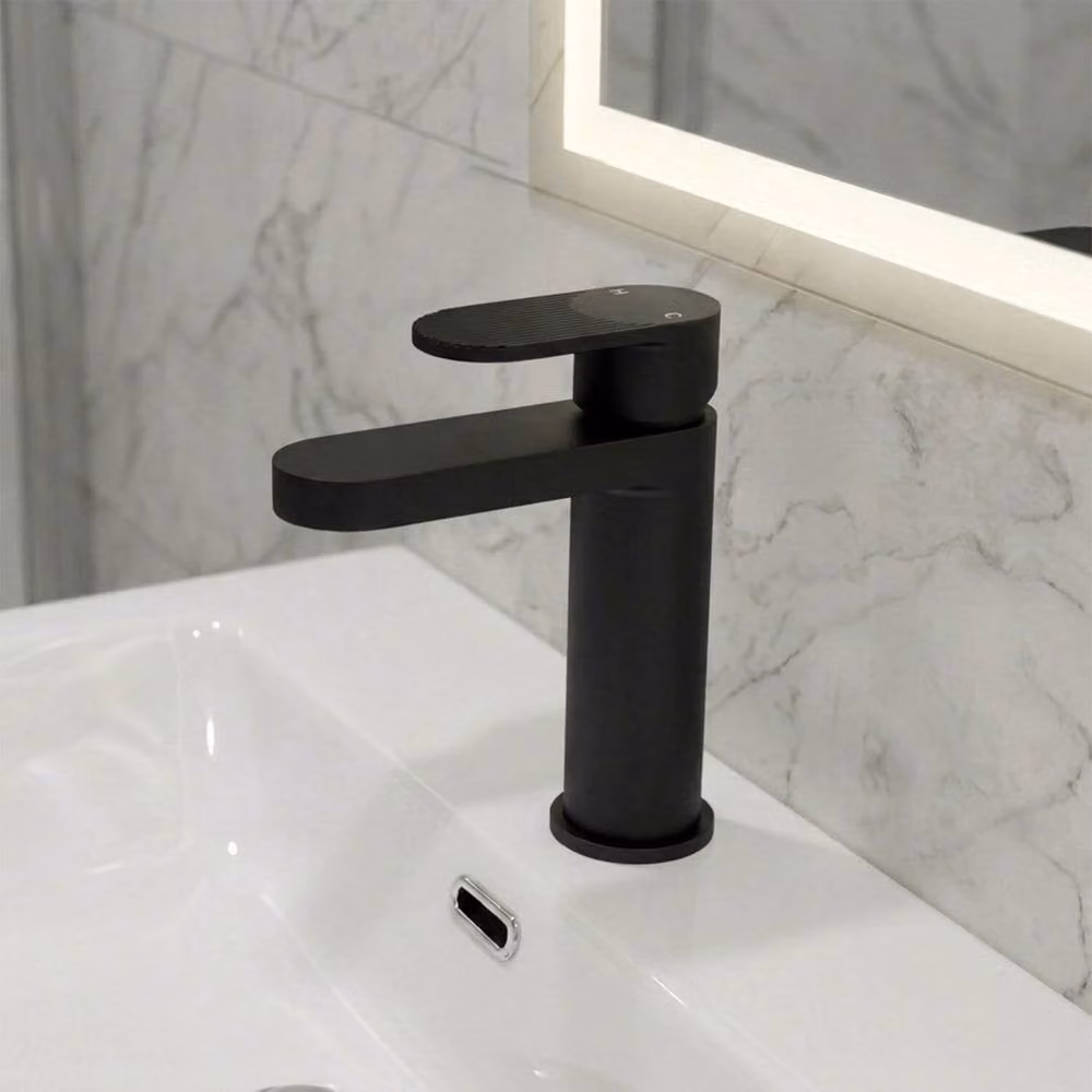 Balterley Rileyhill Fluted Mono Basin Mixer Tap with Pop-Up Waste in Matt Black – 2