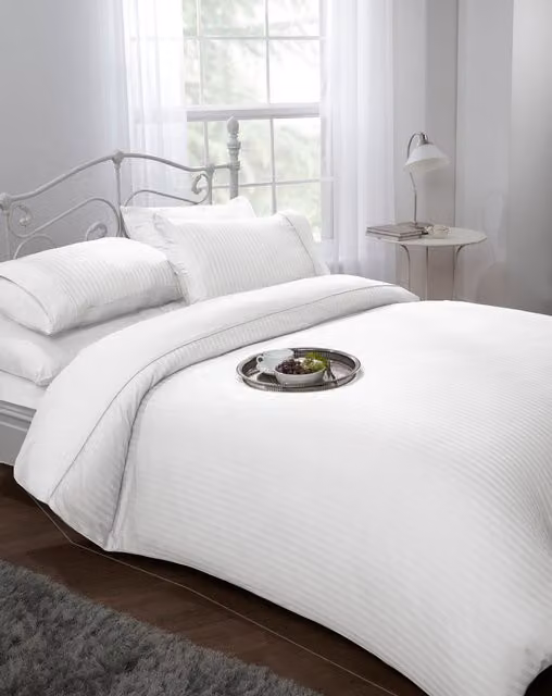 NewEdgeBlinds White Striped Mako Satin Cotton Duvet Cover and Pillowcase Set, 140 x 200 cm