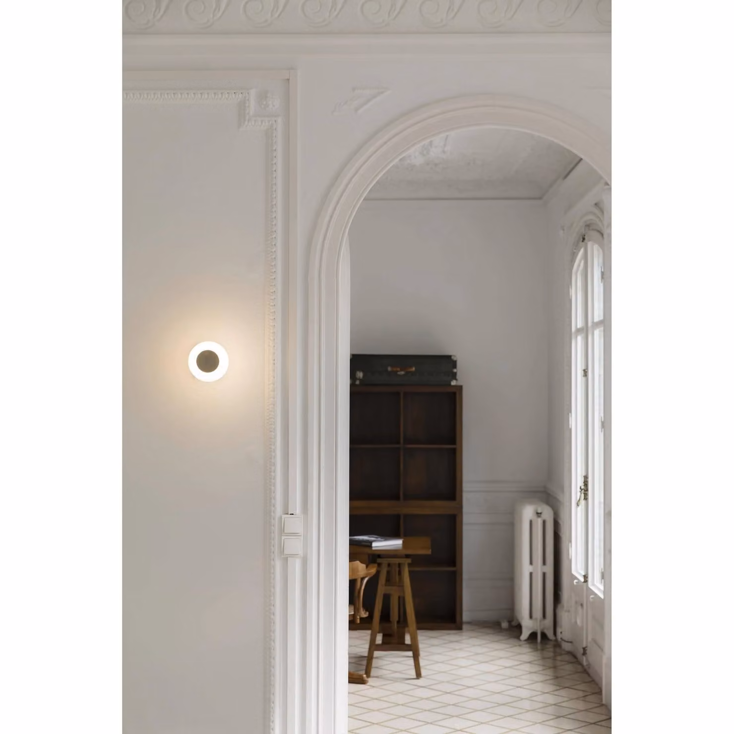 Netlighting Moy LED Globe Ceiling and Wall Lamp in Gold, 4W, 3000K, IP44 – 2
