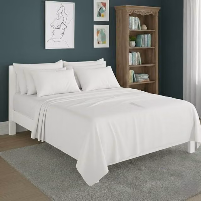 Snug City Plain White Poly Cotton Easy Care Fitted Sheet and Matching Pillowcase Set, Super King – 1