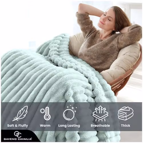 GAVENO CAVAILIA Ribbed Fleece Throw in Blue, W/D/H: 200 x 240 cm – 2