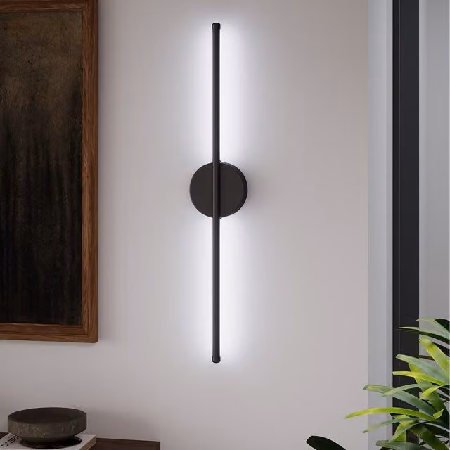 Komore Minimalist Linear LED Up and Down Wall Light Bar in Black