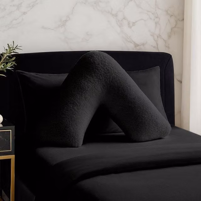 Snug City Black Teddy Fleece V Shaped Pillowcase – 1