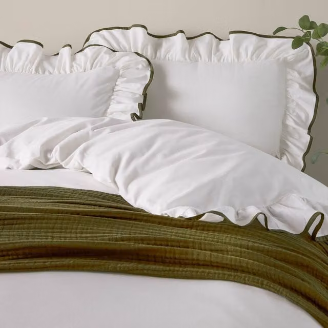 Make It A Home Breathable Cotton Pillowcase Set in Green and White