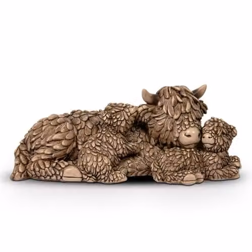 Garden Greatness Hughie Highland Cow and Babies Ornament, Brown and Multicolour, W/D/H: 18 x 15 x 8 cm