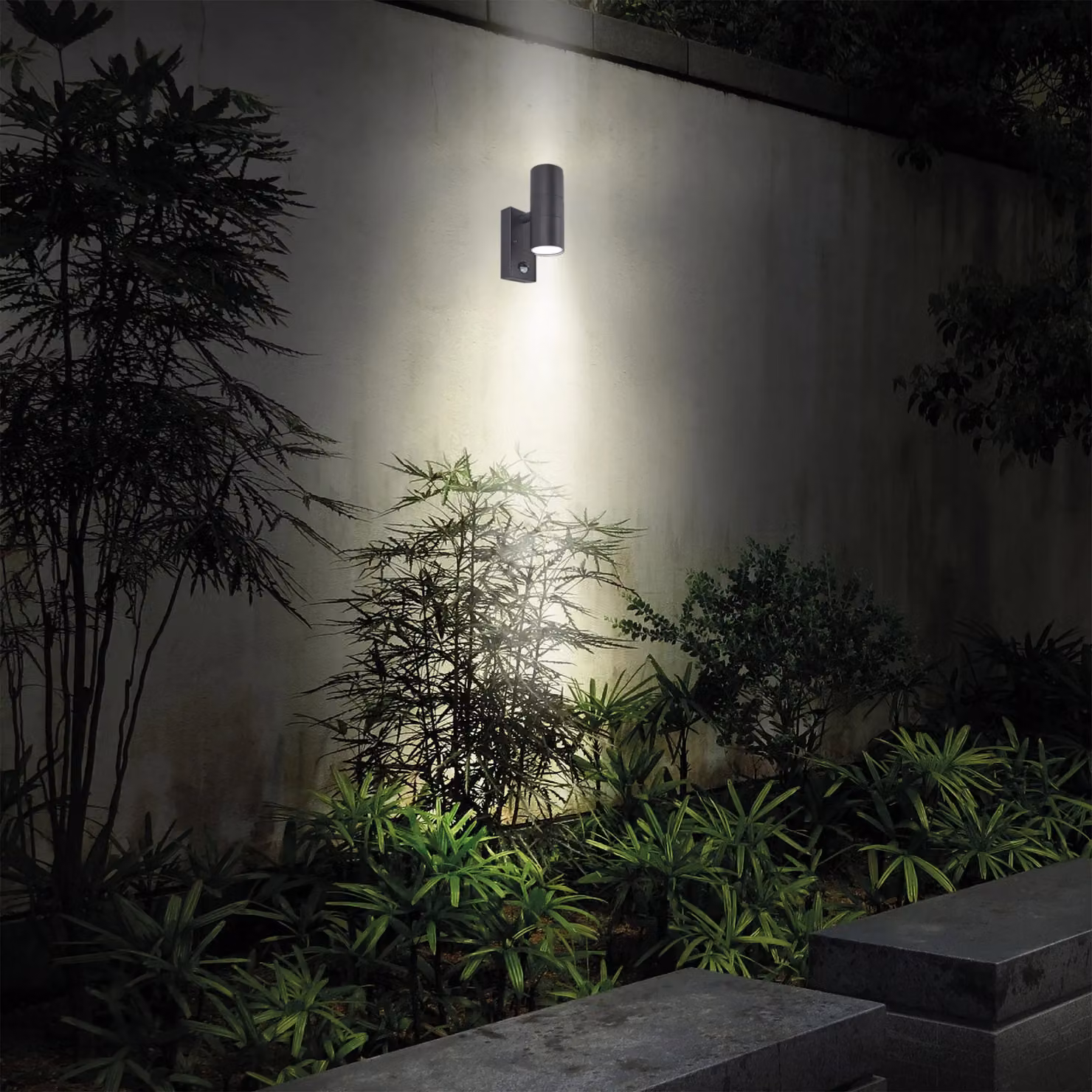 Luceco Grey Stainless Steel Exterior Up or Down Wall Light with PIR Motion Sensor, IP44, GU10 – 4
