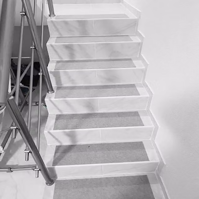 Livingandhome 14-Piece Non-Slip Self-Adhesive Staircase Carpet Steps in Grey