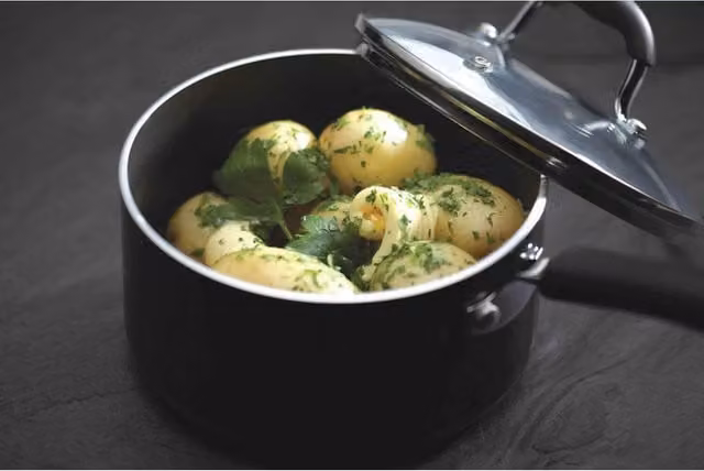 MasterClass Non-Stick Heavy Duty 20cm Saucepan with Glass Lid, Black