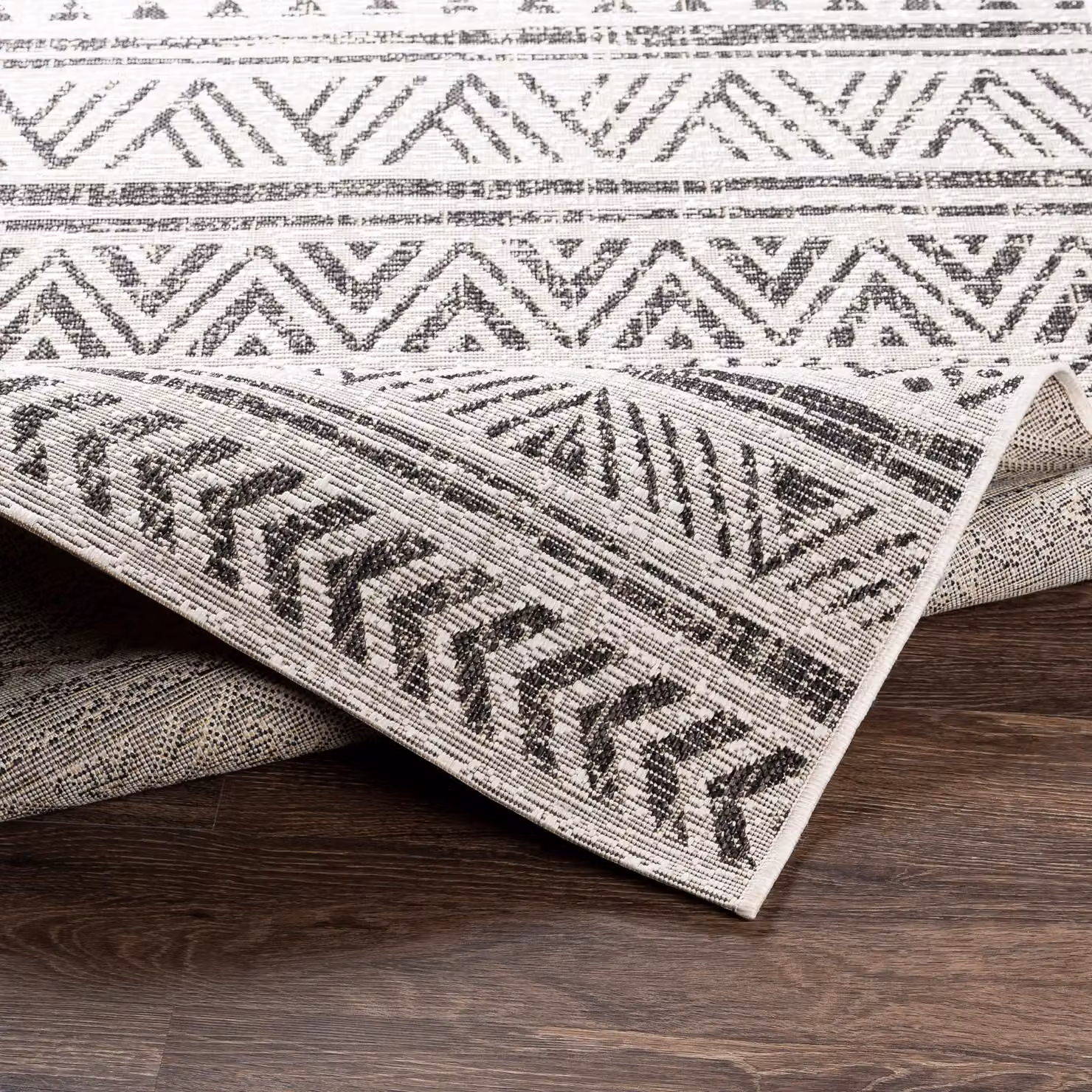 Livabliss Aegean Geometric In & Outdoor Rug in Black, Grey and White, W: 130 cm, L: 190 cm – 3