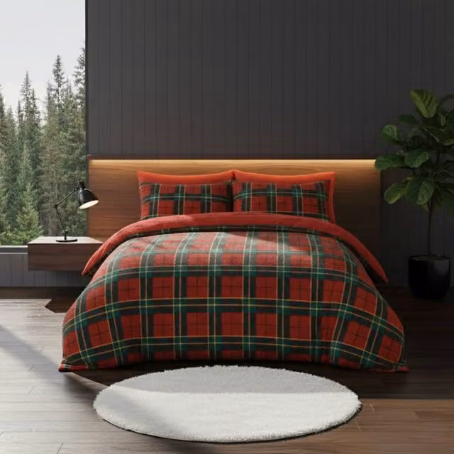 Snug City Red Tartan Check Reversible Fleece Duvet Cover and Pillowcase Set, W: 180 cm, H: 200 cm