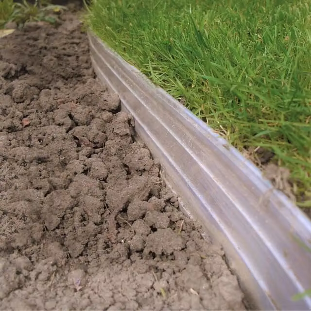 Swift Edge Aluminium Garden Border and Lawn Edging in Silver