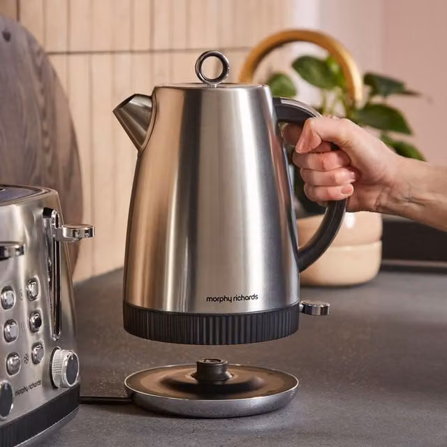Morphy Richards Mexborough 1.7 l Stainless Steel Kettle, Black and Silver