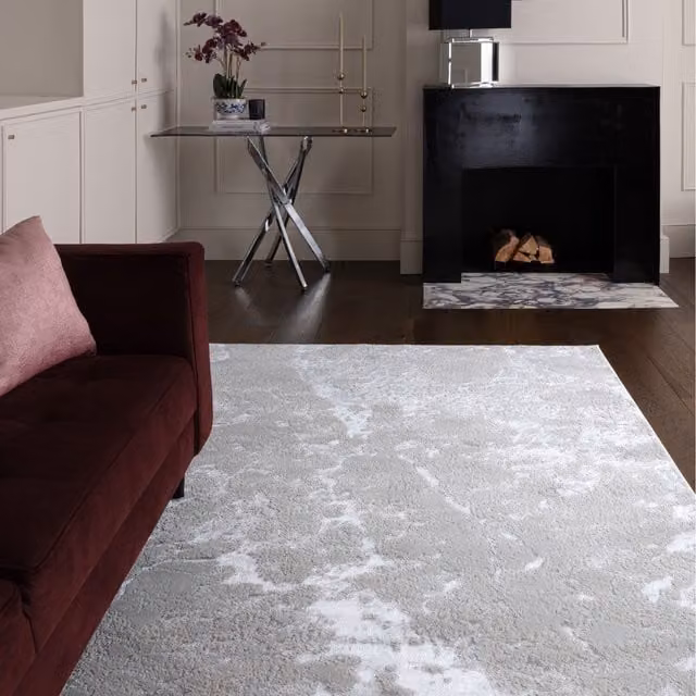 Furniturebox UK Elysia Metallic Silver Lustre Rug in Silver and Grey, W: 230 cm, D: 160 cm