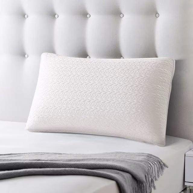 Livingandhome Soft and Breathable Rectangular Pillow in White