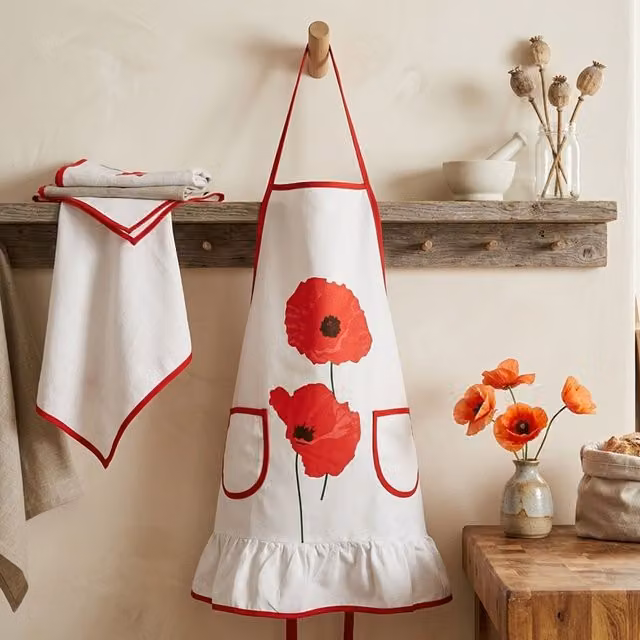 Orsina Poppy Apron in Red and White – 2