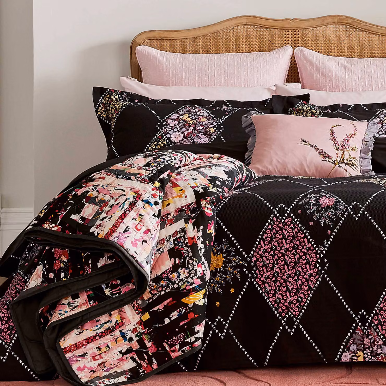 Ted Baker Diamonds Oxford Pillowcase in Black, Pink and Yellow Cotton Percale – 2