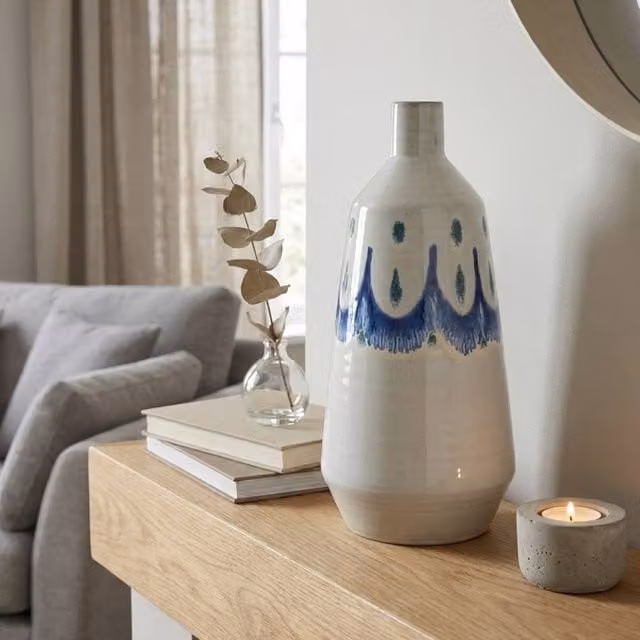 Garden Greatness Coastal Wave Ceramic Tabletop Vase in Brown, White and Multicolour, Height: 33 cm