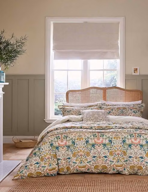 Morris & Co Lodden Floral Cotton Percale Bedding Set with Pillowcase, Multicolour and Beige, Single (3 ft)