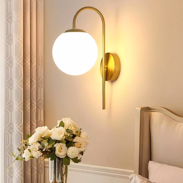 Goeco Modern Indoor Wall Lamp with White Glass Sphere Lampshade in Gold/Brass