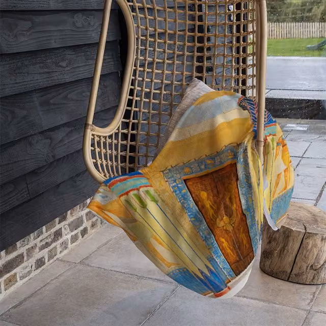 Benjamin Tate Design Ancient Egyptian Writing Fleece Blanket in Yellow and Beige, W/D/H: 120 x 150 cm