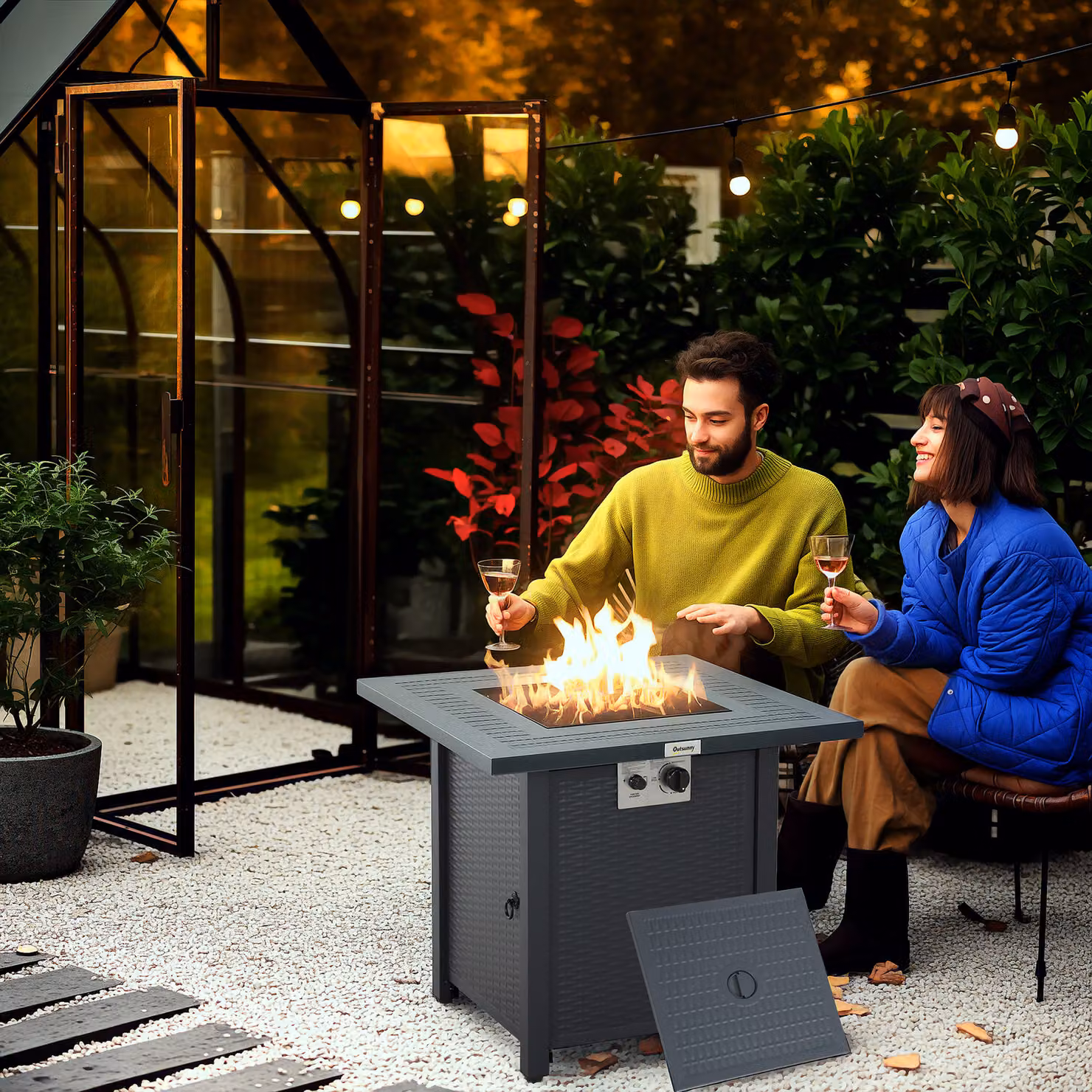 Outsunny Square Propane Gas Fire Pit Table in Dark Grey Rattan with Lava Rocks and Lid, W/D/H: 71 x 71 x 62 cm – 2