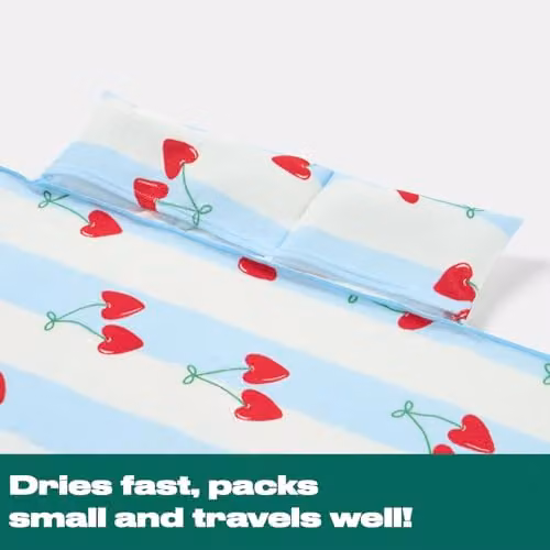 OHS Blue Heart Cherries Microfibre Beach Towel, W: 75 cm, L: 215 cm – 5