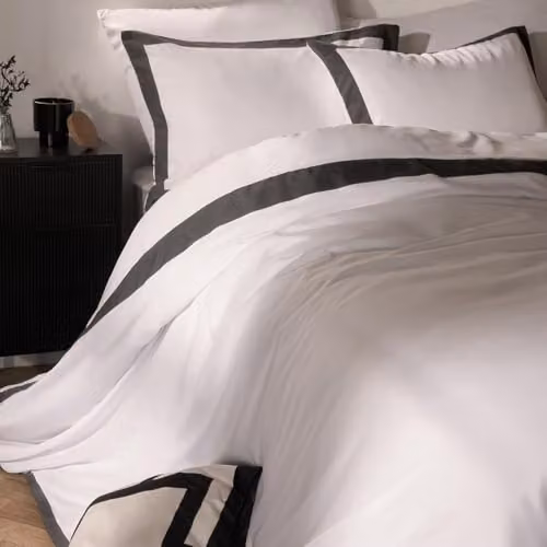 OHS Microfibre Contrast Border Bedding Set with Duvet Cover and Pillowcases, White/Grey, 200 x 200 cm – 2