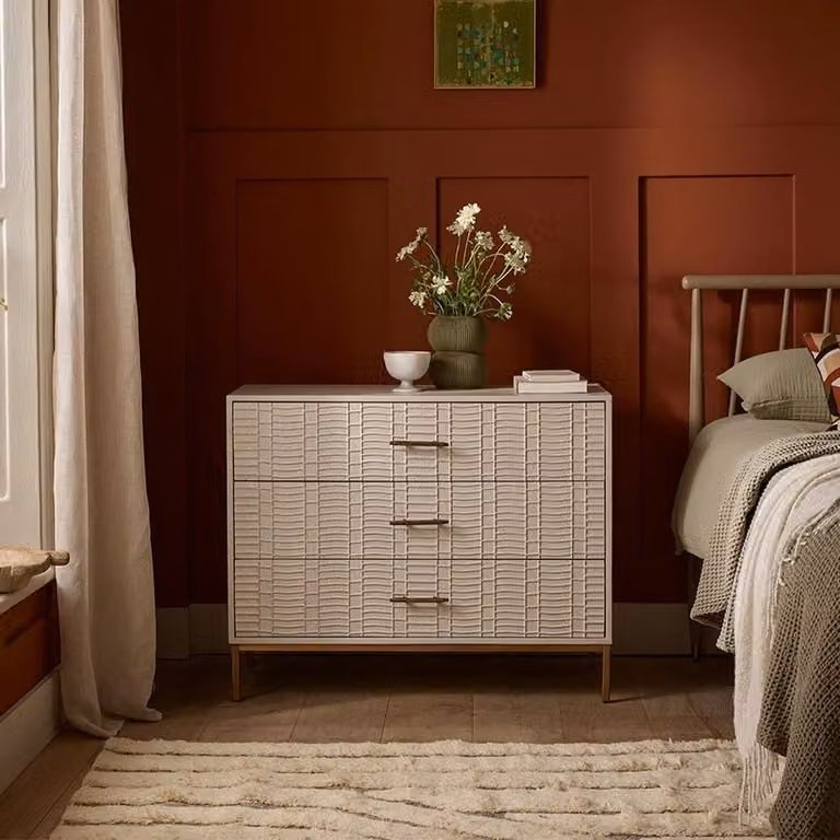 Atkin & Thyme Ivy White Lacquered Mango Wood Chest Of Drawers W/D/H: 80 x 45 x 100 cm