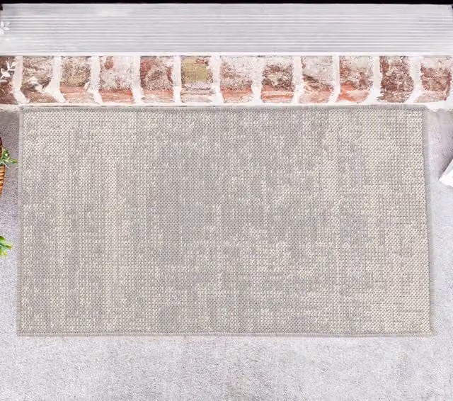 Desire Rugs Modern Abstract Silver Machine Woven Waterproof Indoor Outdoor Rectangular Rug W/D: 50 x 80 cm