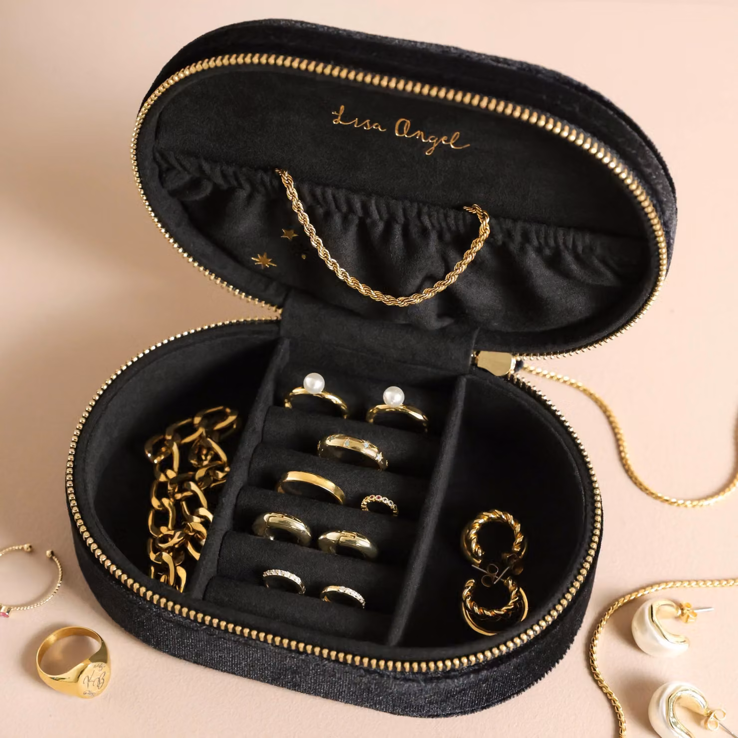 Lisa Angel Women's Black Starry Night Velvet Oval Jewellery Case with Gold Details – 2