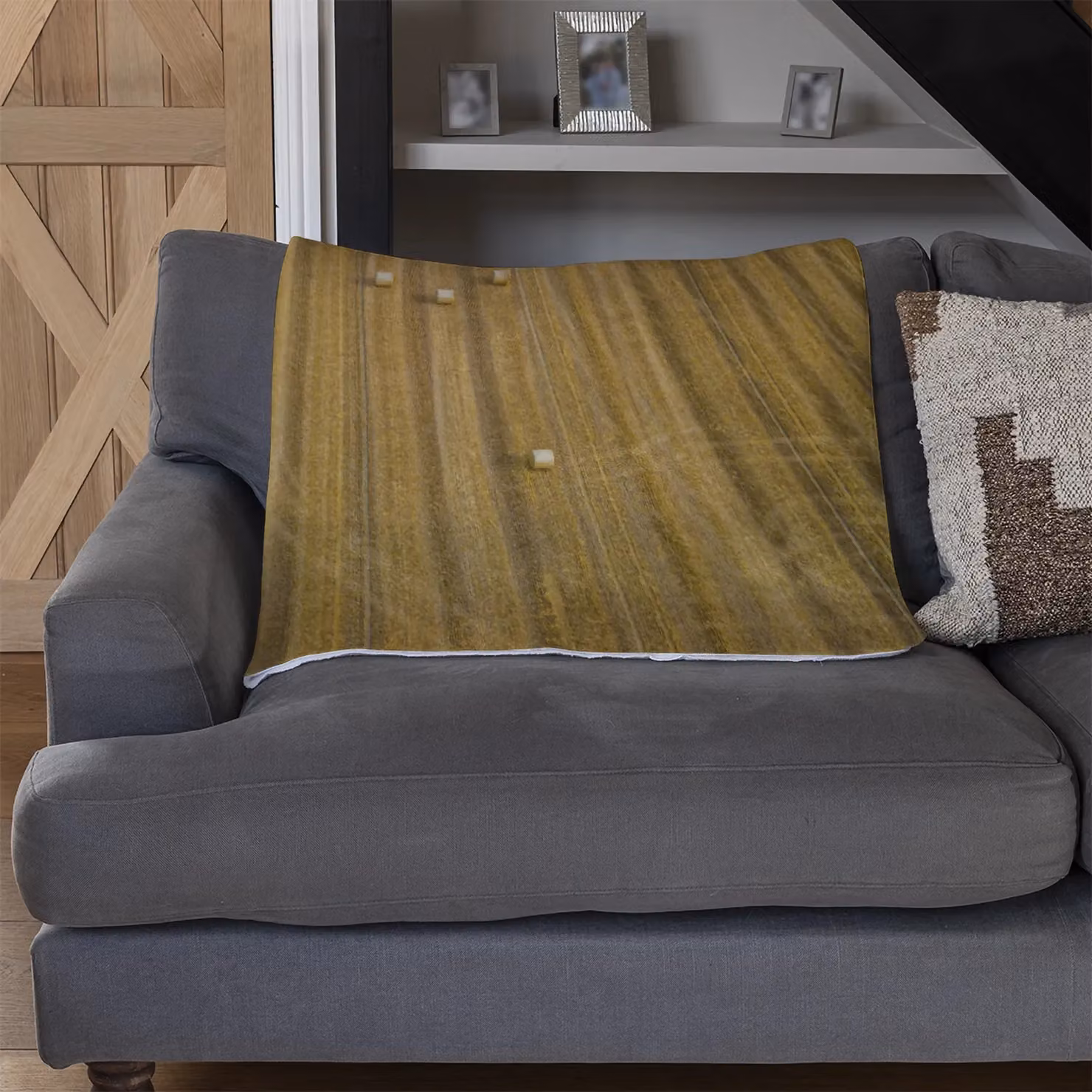 Benjamin Tate Design Straw Bales of Wheat Lying on Harvested Field Fleece Blanket in Yellow and Beige, W/D/H: 120 x 150 cm – 2