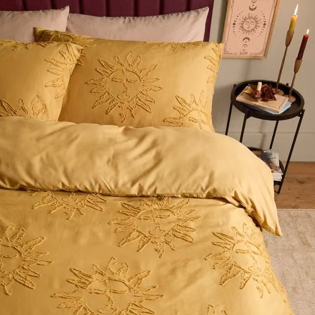 Duvet Day Suns Soft Tufted Duvet Cover Set in Gold, W/D/H: 140 x 200 cm