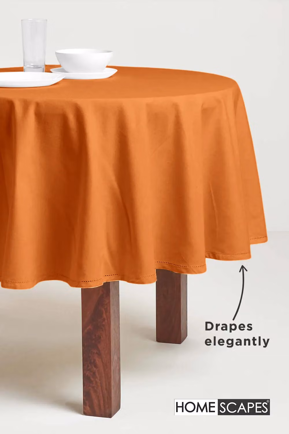Homescapes Plain Cotton Round Tablecloth in Burnt Orange, Diameter: 178 cm – 2