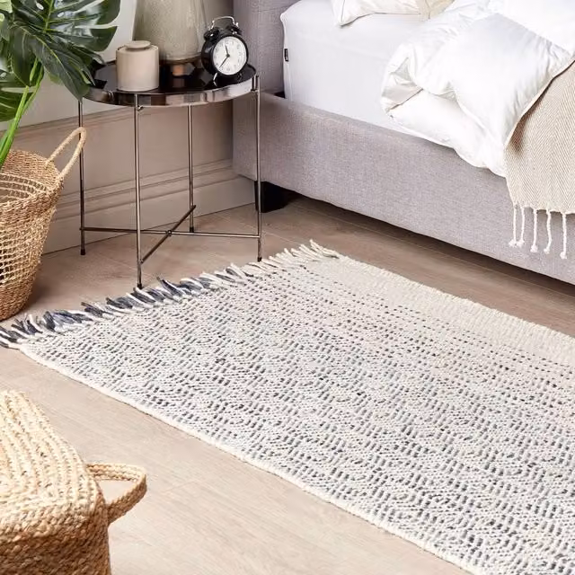 Wyld and Coco Handwoven Herringbone Flat Weave Wool and Cotton Rug in White and Grey, W: 80 cm, L: 150 cm – 1