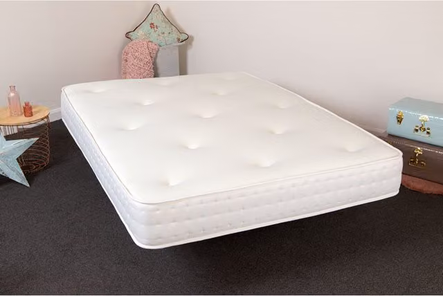 Starlight Beds 3-Tac Hand-Tufted Hybrid Mattress in White, Soft Sleep Surface, W/D/H: 180 x 200 x 20 cm
