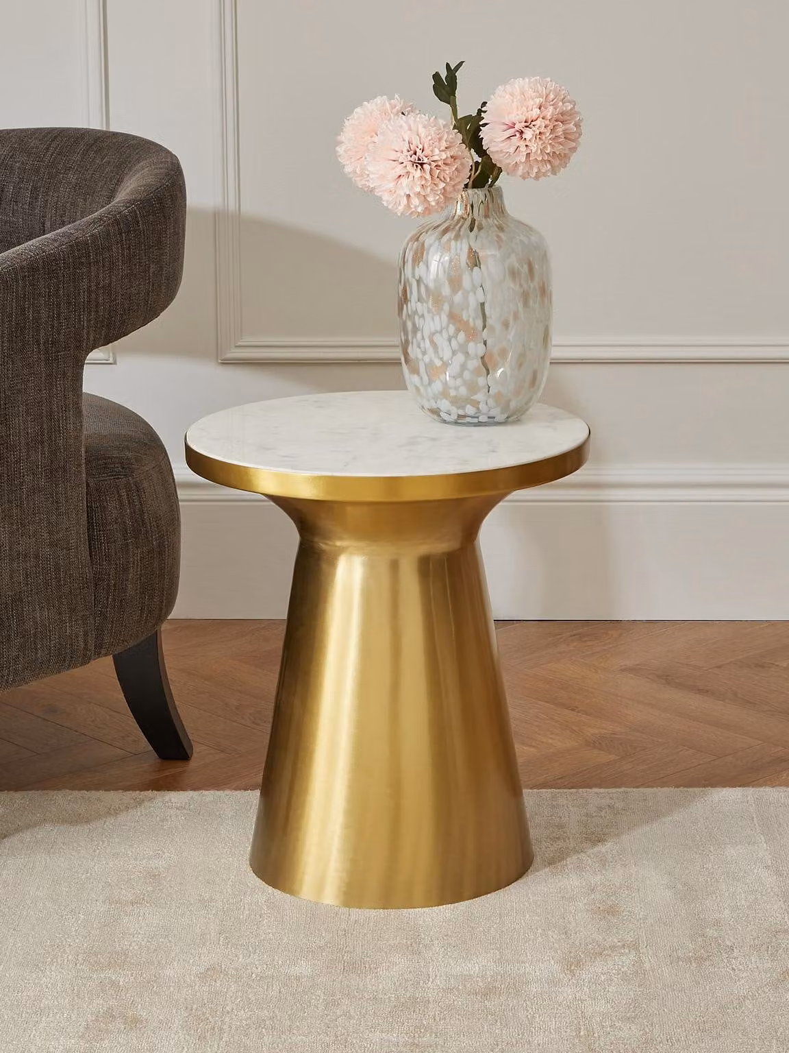Bongo Round Modern Side Table with White Marble Top and Gold Metal Base, W/D/H: 47.5 x 43 x 43 cm