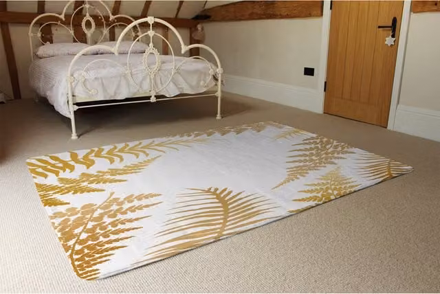 Benjamin Tate Design LTD Gold Fern Designer Wool Rug in Yellow, Gold and White