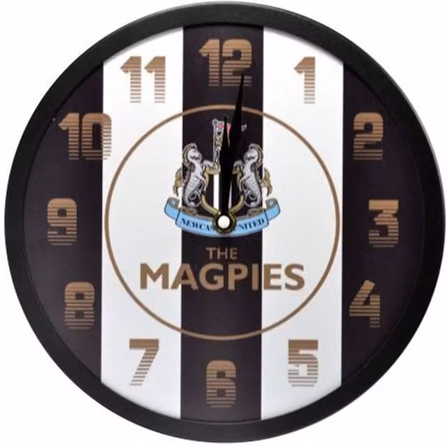 Newcastle United FC Magpies Round Analog Quartz Wall Clock in Black