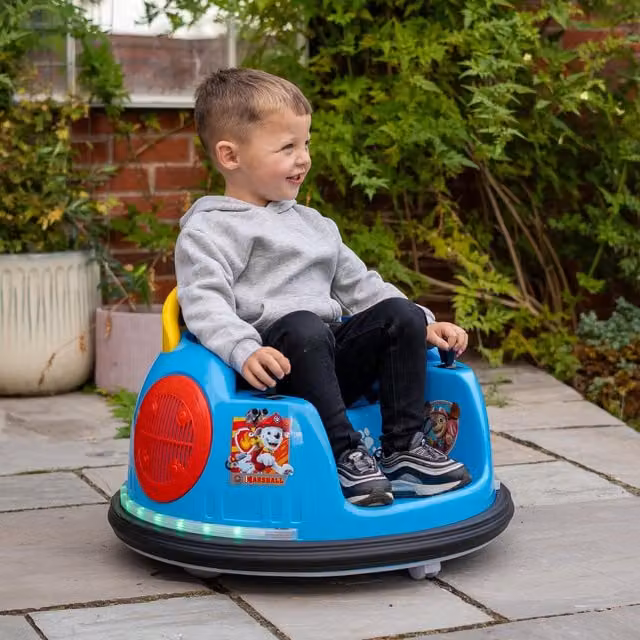 MoVe Paw Patrol Electric Bumper Car Ride On with Light and Sound, Blue
