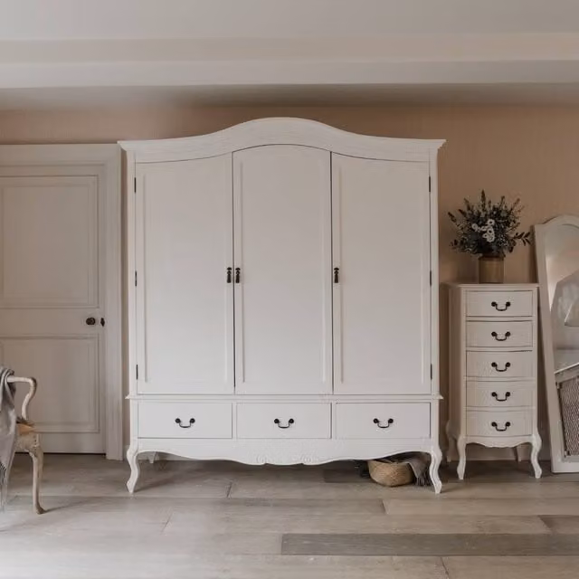 Statement Furniture Juliette White Triple Wardrobe in French Vintage Style with 3 Doors and 3 Drawers, W/D/H: 130 x 60 x 217 cm – 1