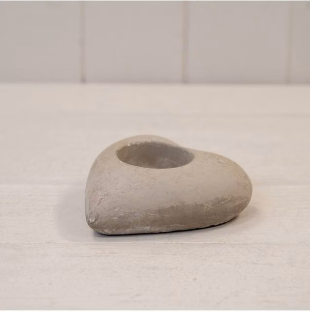KDMD Whitewashed Cement Heart Tealight Holder in Grey