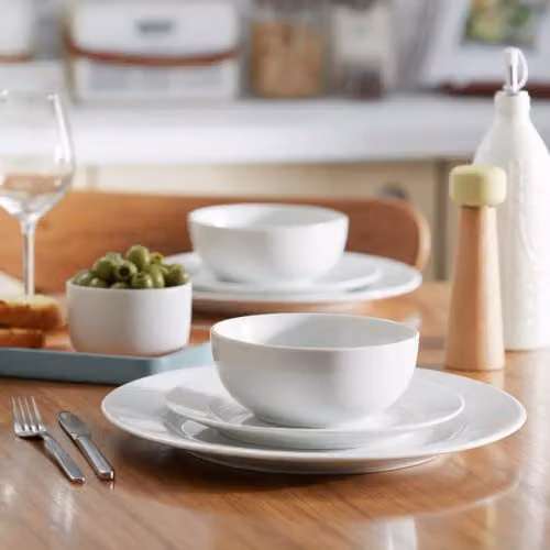 Waterside 24-piece White Rim Porcelain Dinner Set with Dinner Plates, Side Plates and Deep Bowls – 3