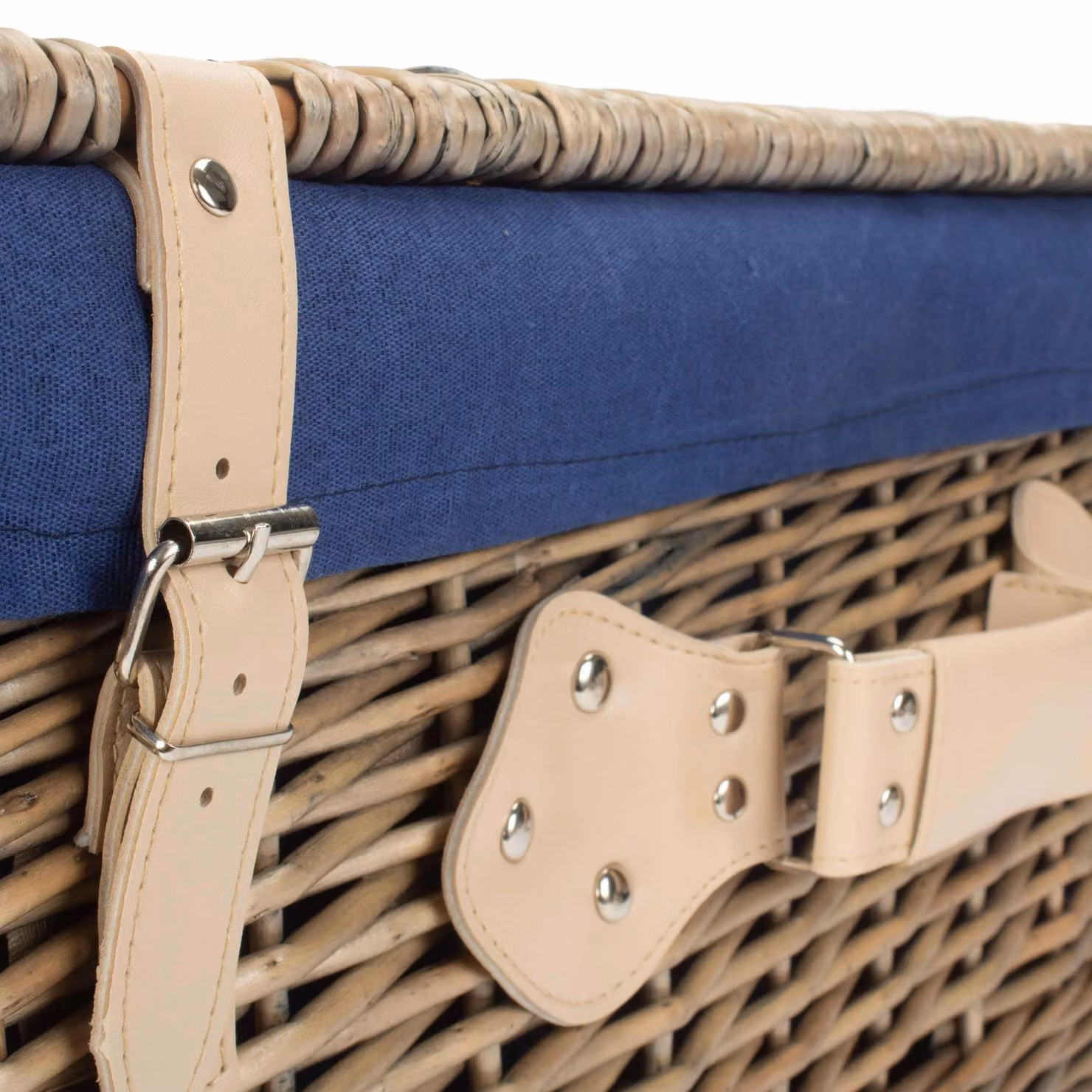 Red Hamper Wicker Picnic Basket with Blue Cotton Lining, W: 51 cm – 3