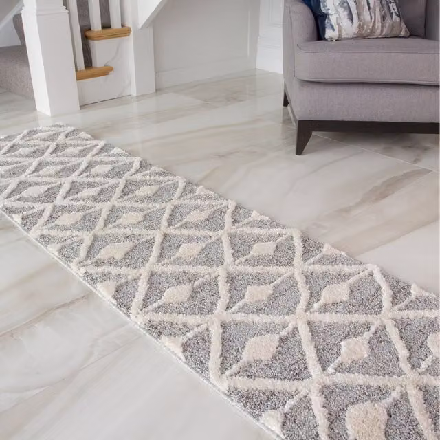 The Rug House Grey and White Diamond Geometric Scandi Shaggy Area Rug, W: 240 cm, D: 60 cm