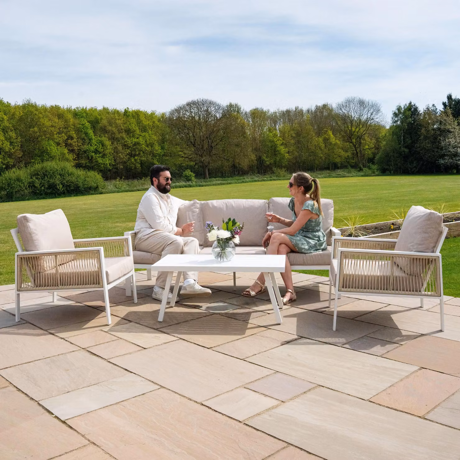 Monstershop Modern 4 Piece Aluminium Sofa Set in Matt White – 2
